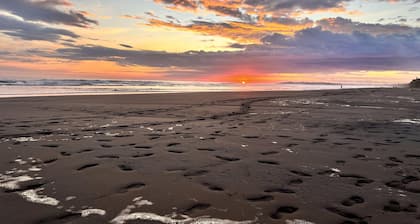 Luxury Oceanfront Penthouse w Loft and 2 Balconies