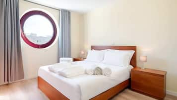 3 bedrooms, iron/ironing board, Internet, bed sheets