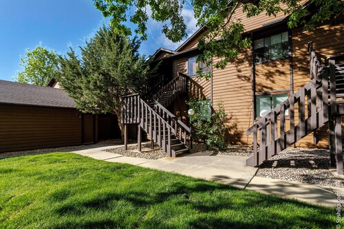 Charming 3-bedroom condo with AC in Boulder