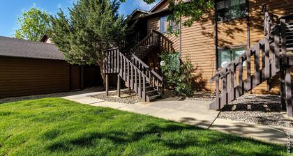 Charming 3-bedroom condo with AC in Boulder