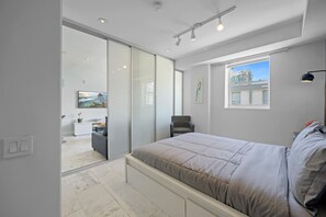 1 غرفة نوم ومكواة/لوح كي وواي فاي وملاءات أسرّة