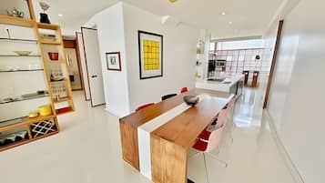 Apartamento luxo | Opções para refeição