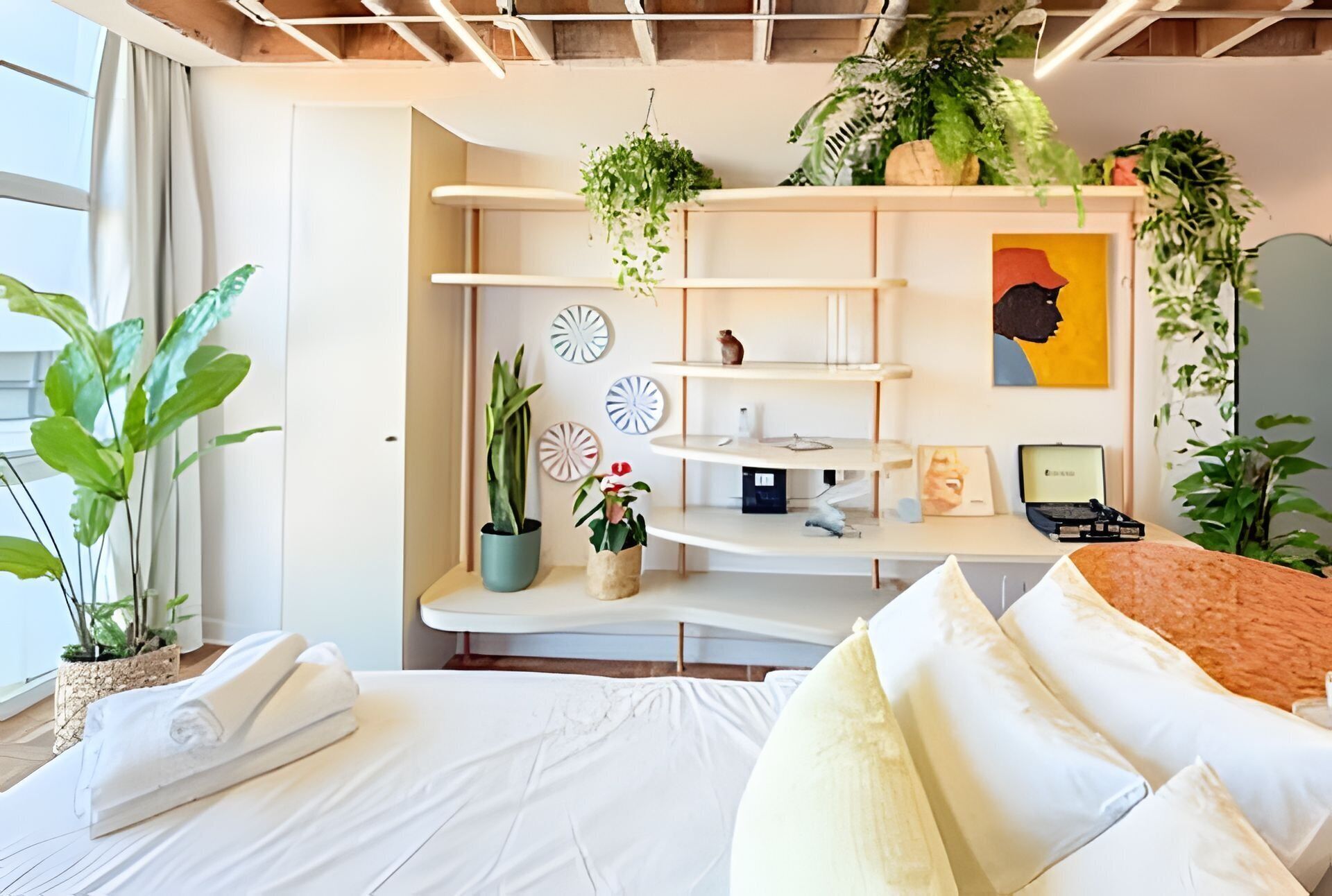 Basic Apartment | Iron/ironing board, free WiFi