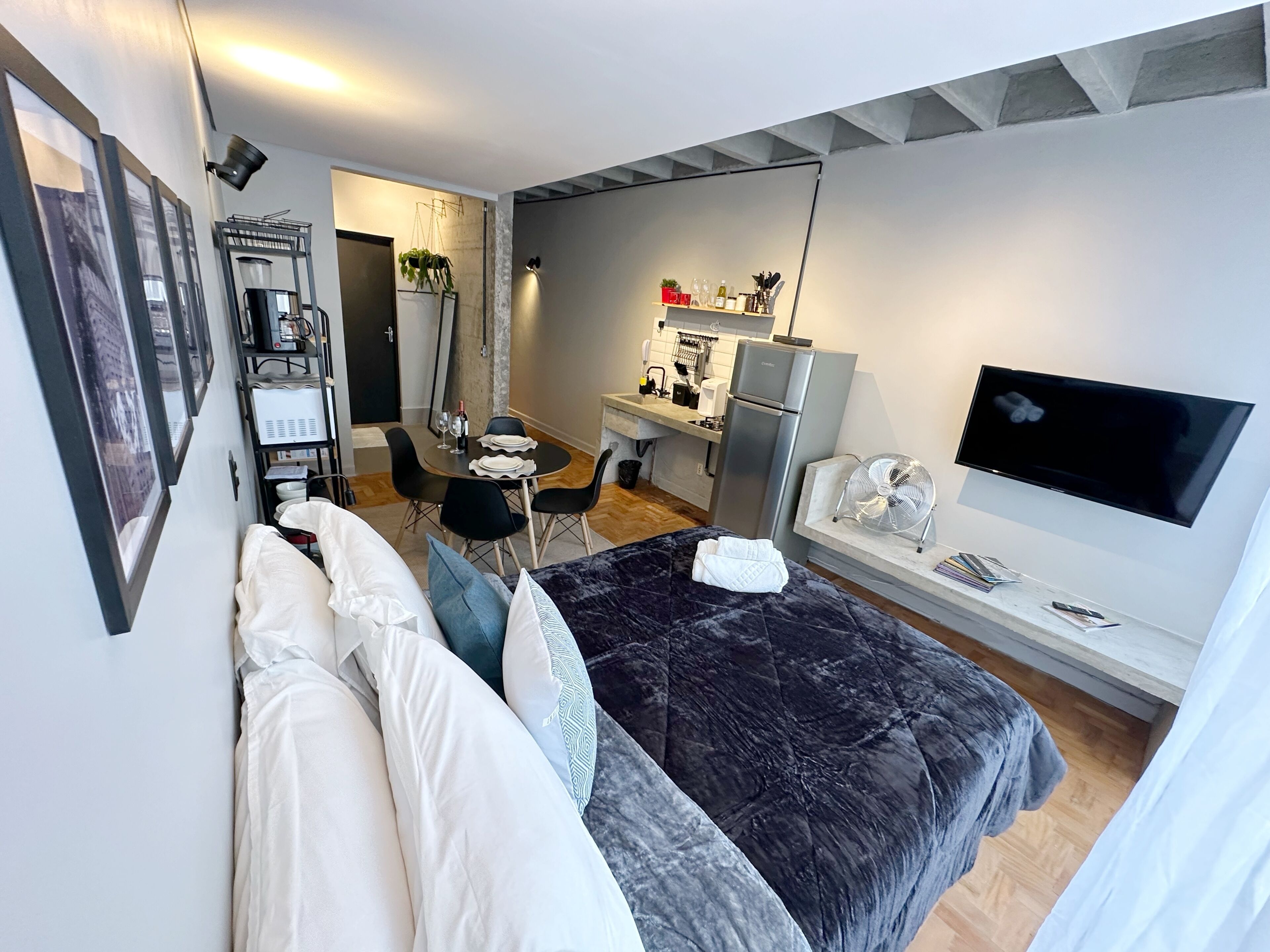 Economy-Studio | Verdunkelungsvorhänge, Bügeleisen/Bügelbrett, kostenloses WLAN