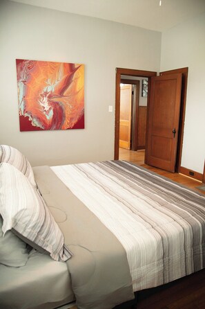 3 bedrooms, WiFi, bed sheets, wheelchair access