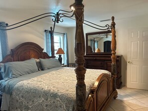 4 bedrooms, WiFi, bed sheets - Florida Escape Gym, Pool Sauna, Kayaks, Bicycle (Merritt Island)