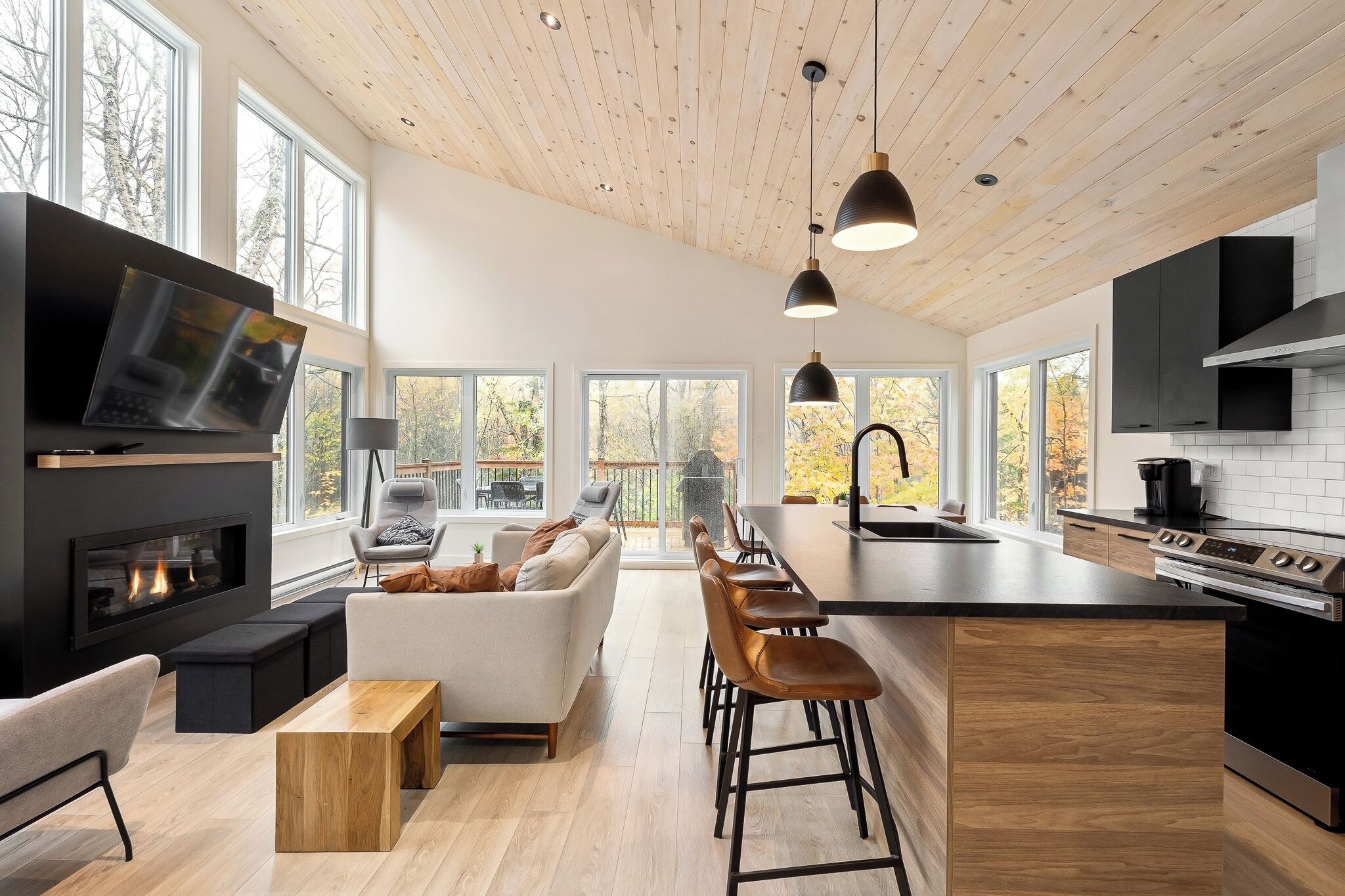 المنشأة من الداخل