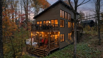 المنشأة من الخارج