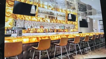 Bar (in der Unterkunft)