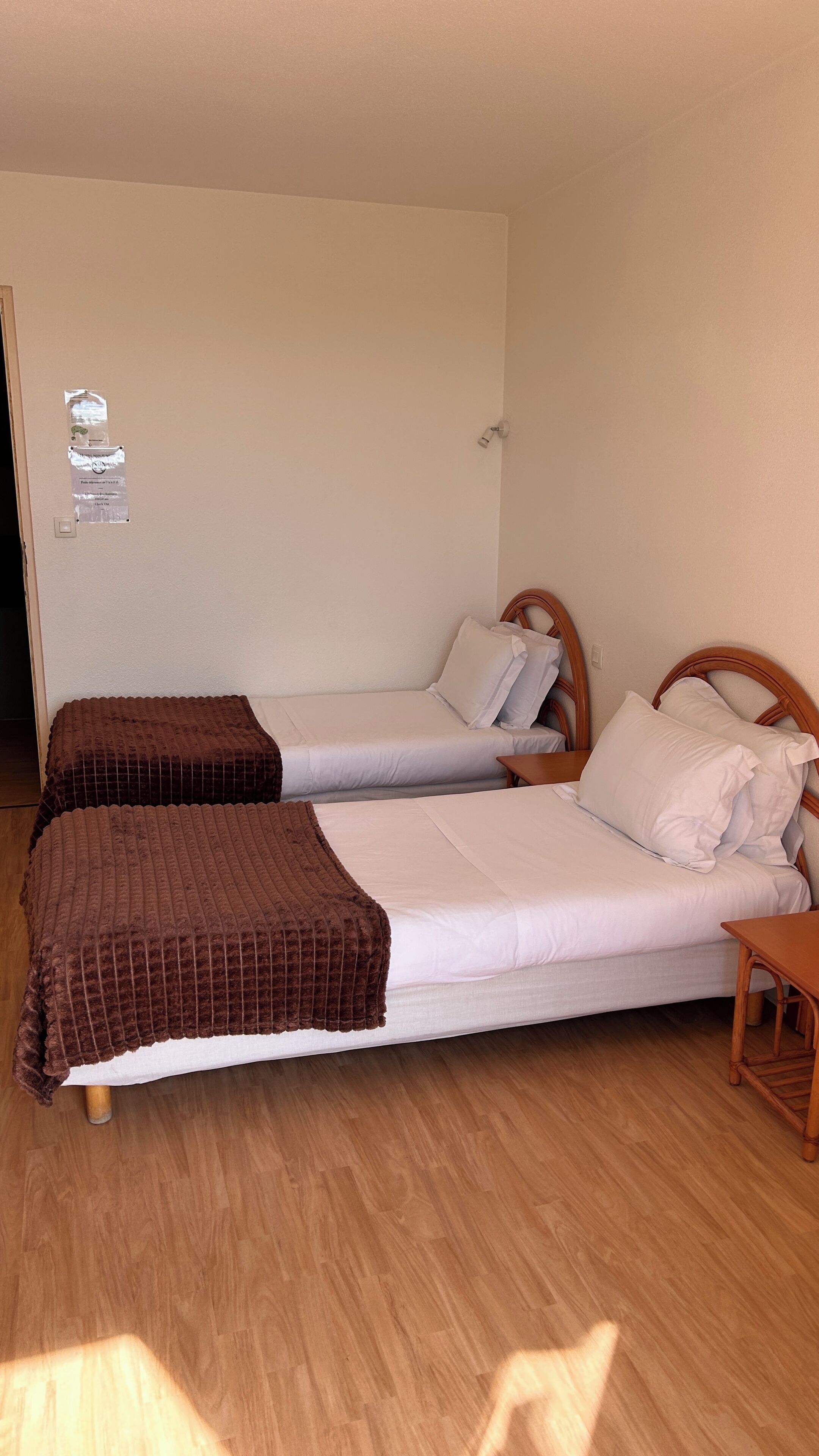 Habitación Deluxe con 1 cama matrimonial o 2 individuales | Wifi gratis y ropa de cama 