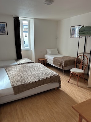 Deluxe-Vierbettzimmer