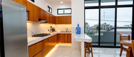 Family Apartment, Balcony, Courtyard View | Private kitchen