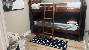 Internet, bed sheets