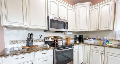 The Retreat at Paradise Hills