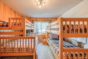 4 habitaciones, cuna de viaje, wifi y ropa de cama 