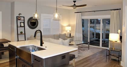 Luxury 2-bedroom condo in lovely Magnolia Greens Golf Plantation Ground level