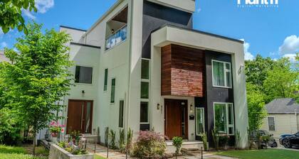 Modern Midtown Mansion Rooftop Home- 14th ST