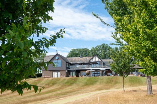 The Cabin On The Golf Course 2.