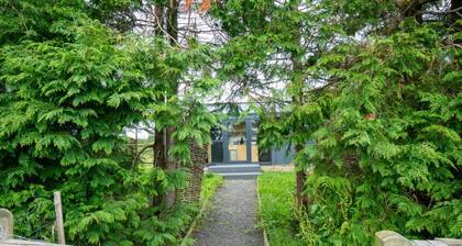 Eden Eco Cabin And Pub