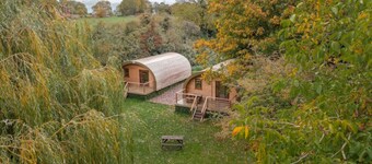 Lidgate Star Cabin 1 · Eco-friendly cabins next to a 16th century pub