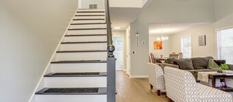 Hike, Golf, Explore: Home 10 Mi to Lake Lanier!