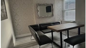 Apartment | Living area