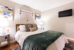 2 dormitorios, tabla de planchar con plancha, wifi y ropa de cama