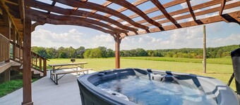 Spacious Getaway 5 Mins to Garden of the Gods