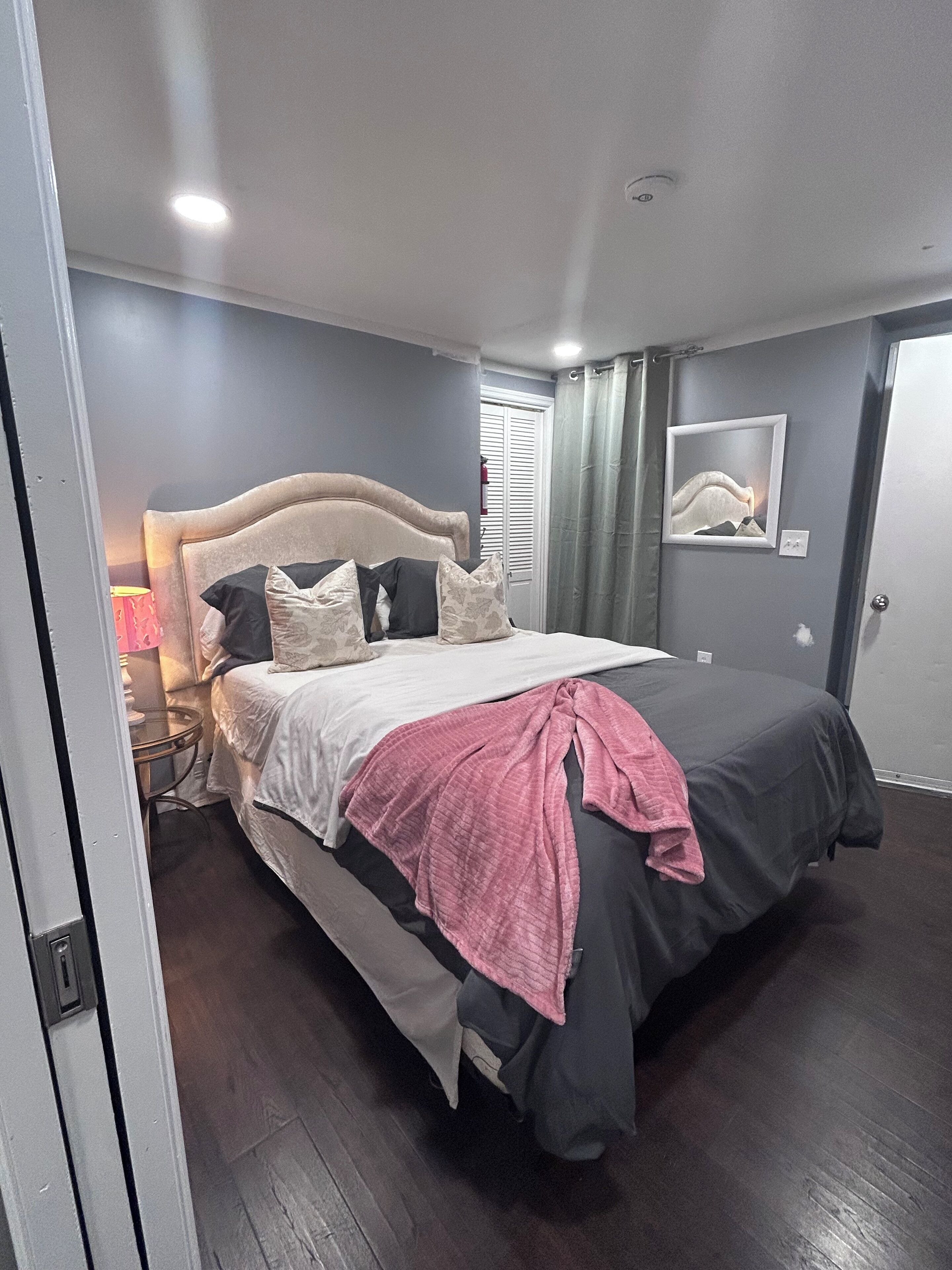 1 bedroom, iron/ironing board, WiFi, bed sheets