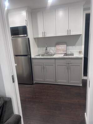 Mikrobølgeovn og kokeplater