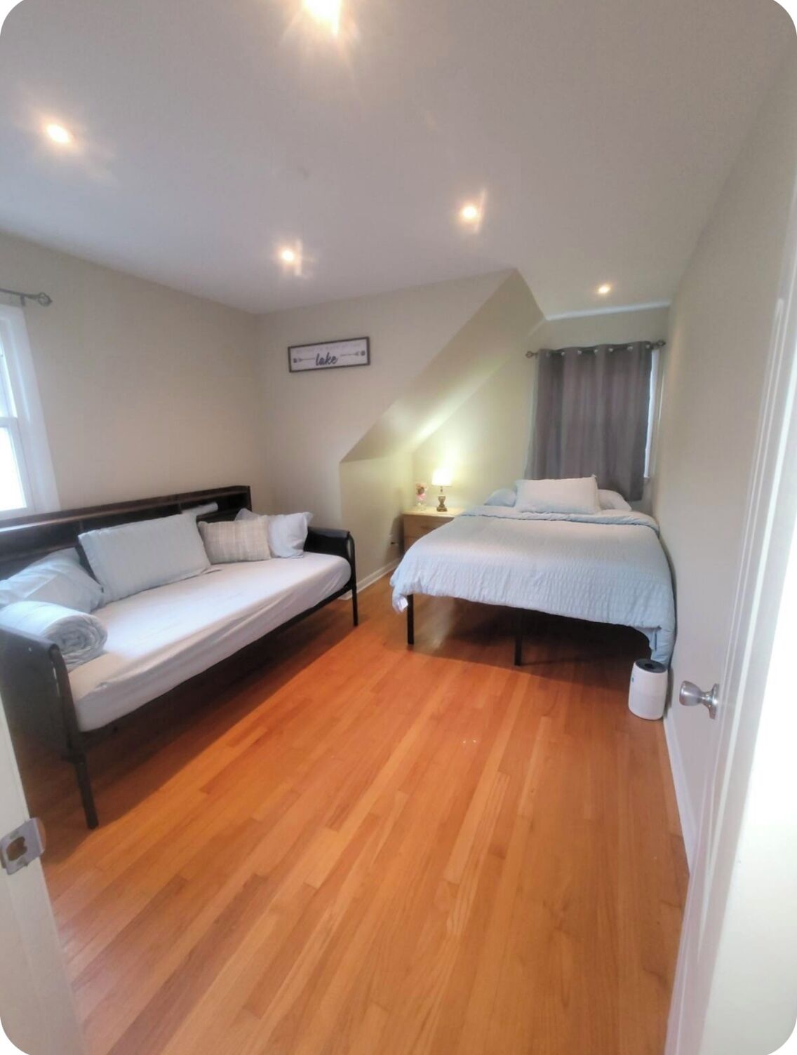 2 chambres, fer et planche à repasser, Wi-Fi gratuit, draps fournis