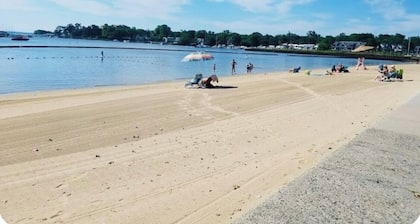 Comfy cozy 2-bedroom apartment in great location in Mamaroneck NY near NYC