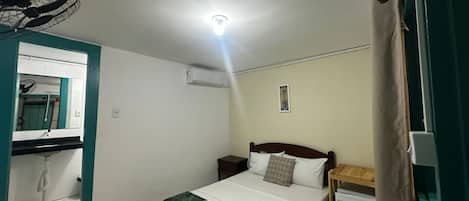 WiFi (free)