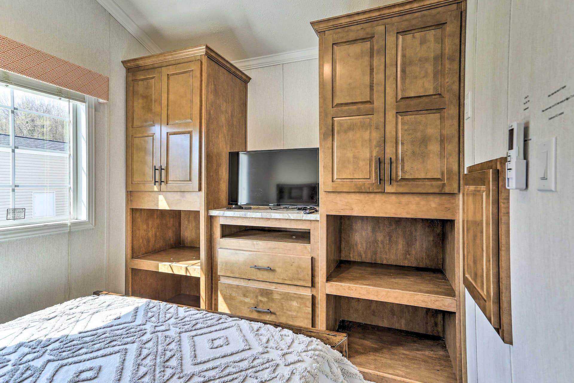 3 bedrooms, desk, free WiFi, bed sheets