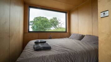 1 slaapkamer, een bureau, gratis wifi, beddengoed