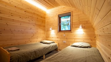 2 bedrooms, bed sheets