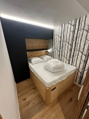 2 soverom, strykejern/-brett og wi-fi (inkludert)