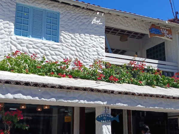 Fachada de la propiedad