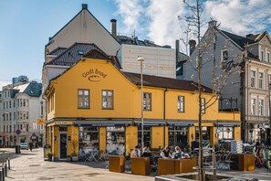 Apartment, 1 Schlafzimmer, Stadtblick | Speisen