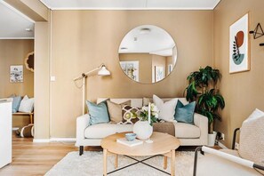 Appartement, 1 chambre, vue ville | Salle de séjour