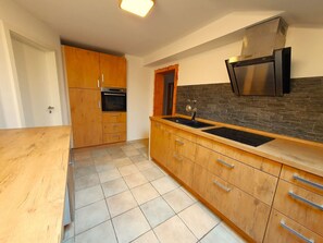 Oven, stovetop, dishwasher - Well-equipped vacation apartment, great starting point for short hikes etc. (Oberstaufen)