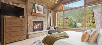 Alpine 28: Luxe Keystone Mountain Home - Sleeps 16