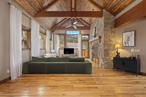 Smart TV, fireplace, ping pong