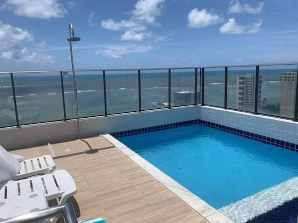 Outdoor pool - Wonderful 1-bedroom apartment in Jaboatão dos Guararapes
Apartment with sea view (Candeias Jaboato do Guararapes)