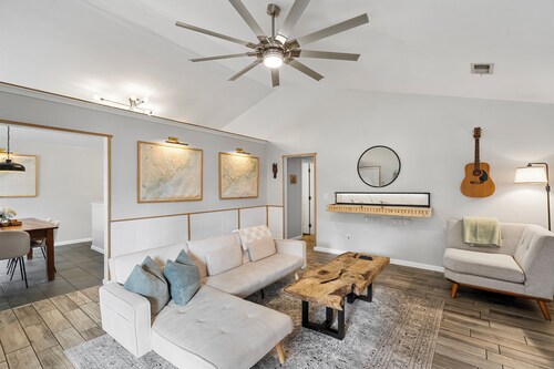 Charming 4-bedroom house near Park Circle in North Charleston