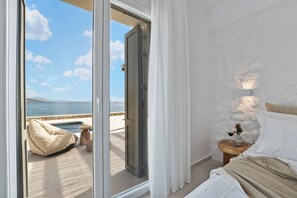 In-room safe, soundproofing, free WiFi