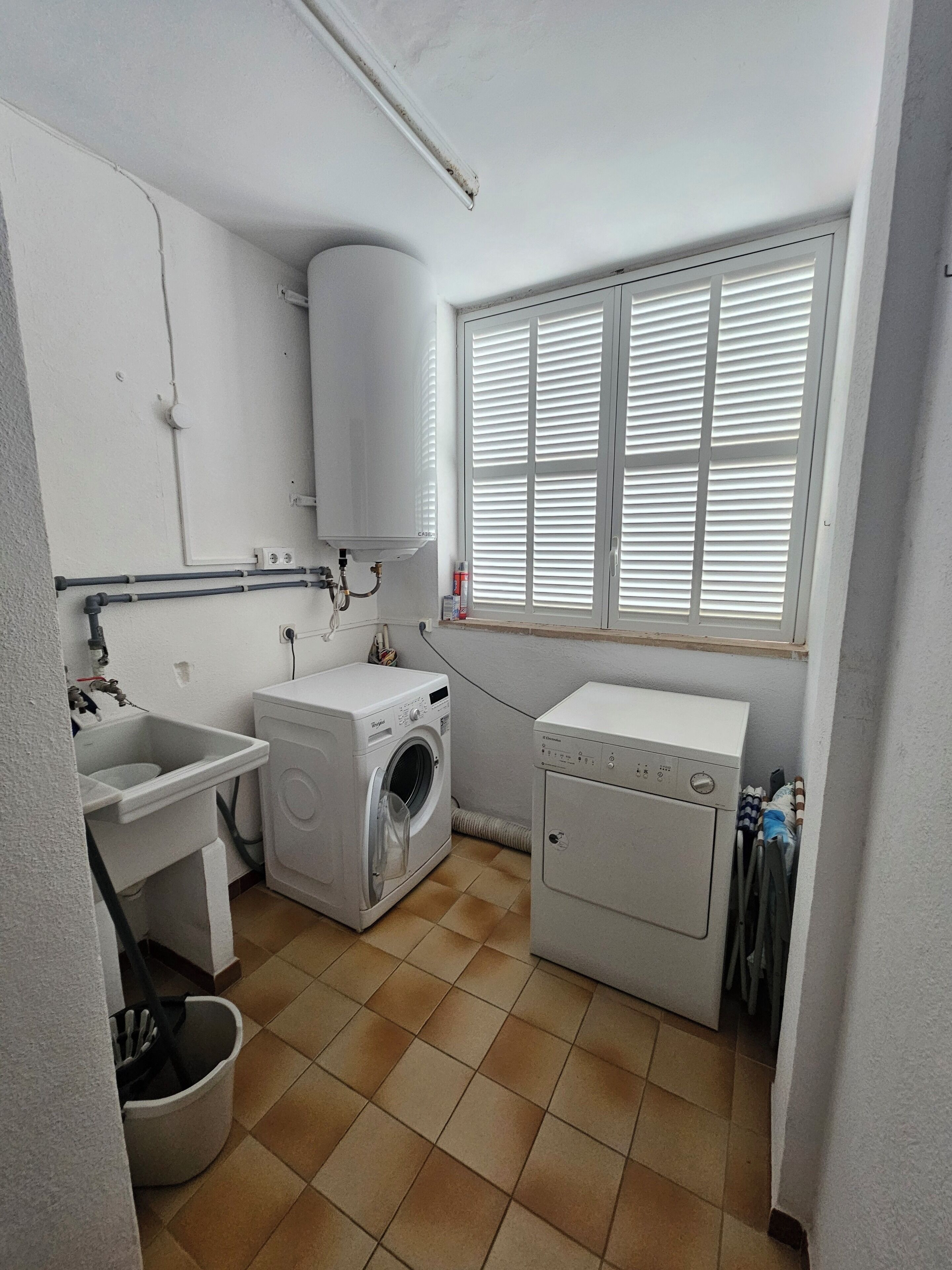 Dusche, Haartrockner, Bidet, Handtücher