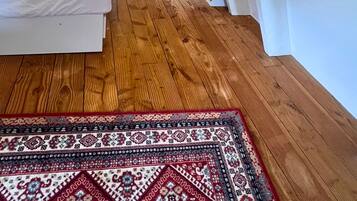 5 bedrooms, free WiFi