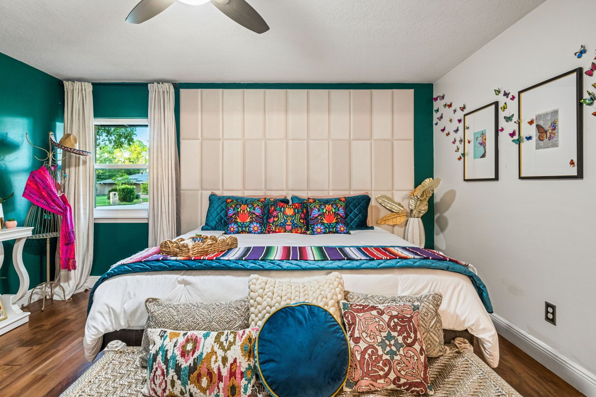 6 bedrooms, iron/ironing board, free WiFi, bed sheets