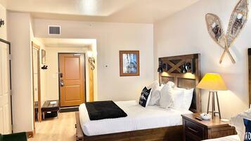 1 bedroom, desk, free WiFi, bed sheets